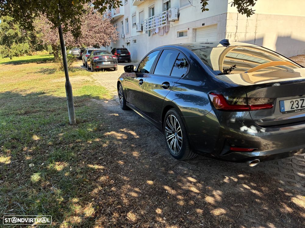 BMW 330 e iPerformance Advantage - 2