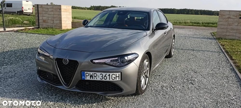 Alfa Romeo Giulia 2.2 D Turbo - 11