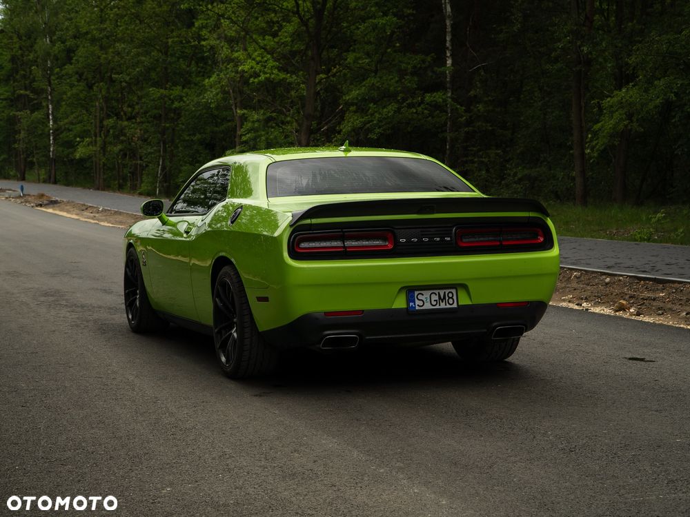 Dodge Challenger 6.4 Scat Pack T/A - 35