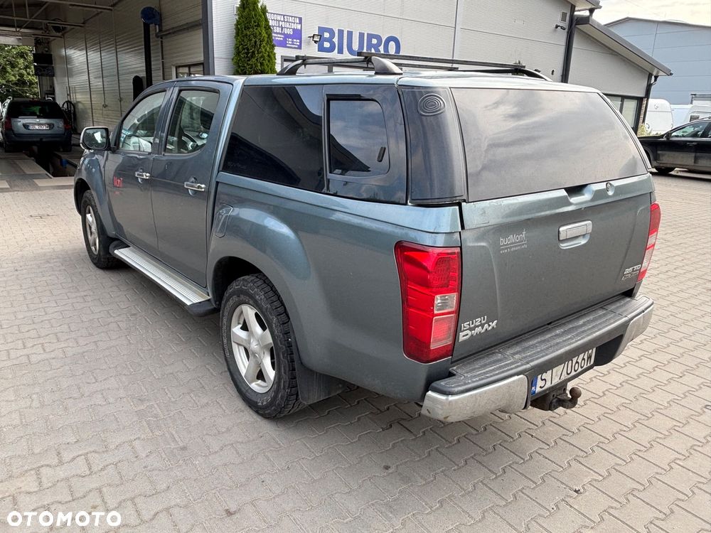 Isuzu D-Max 2.5 DC LSX Dark - 4