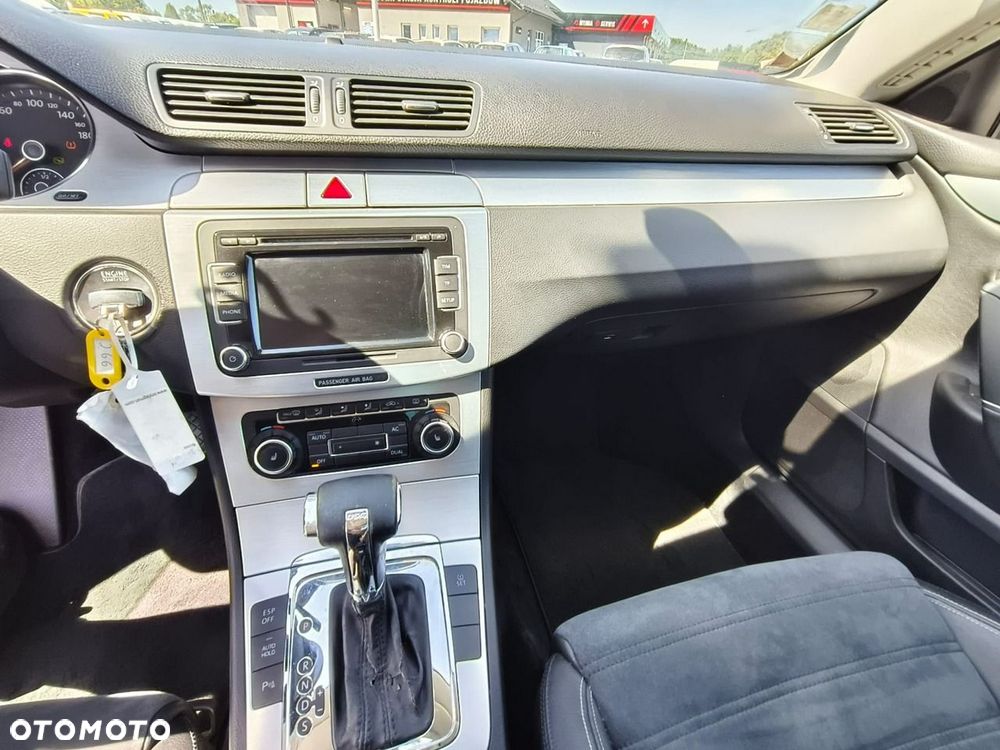 Volkswagen Passat CC - 14