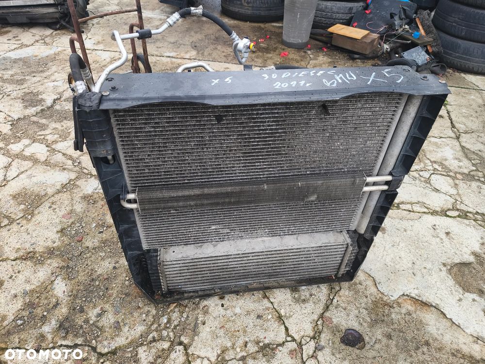 Wentylator chłodnice obudowa intercooler BMW X5 E70 - 3