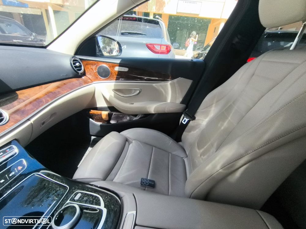 Mercedes-Benz E 200 - 6