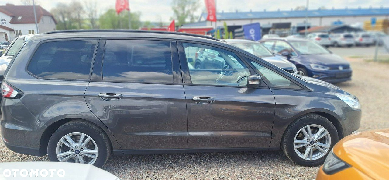 Ford Galaxy - 8