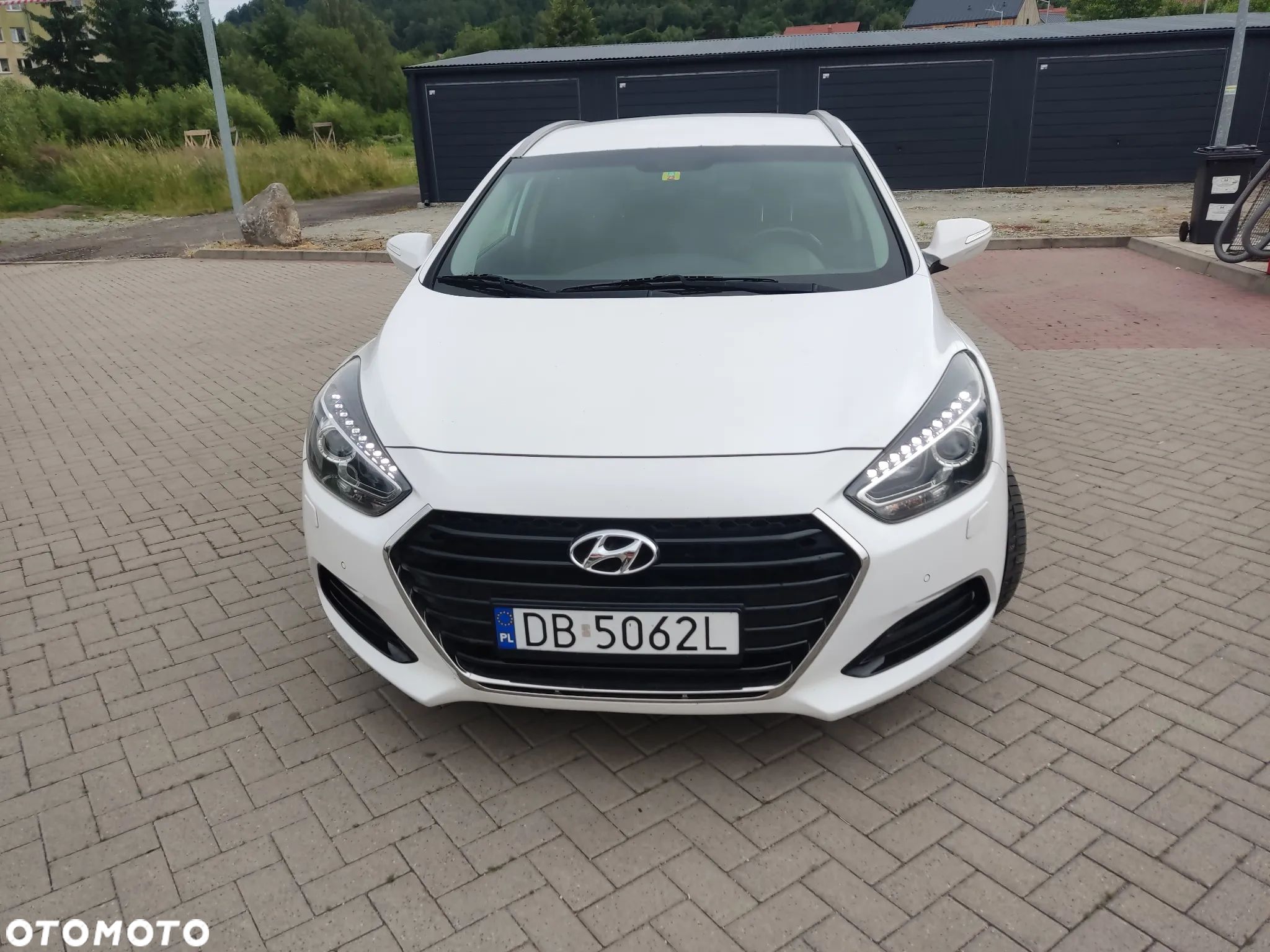 Hyundai i40 1.7 CRDi Business DCT - 1