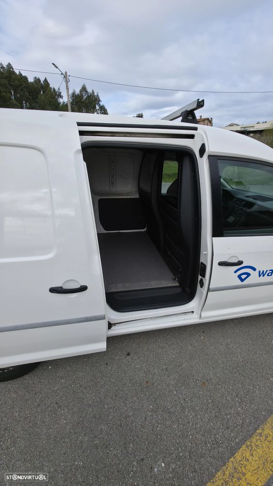 VW Caddy Maxi - 13
