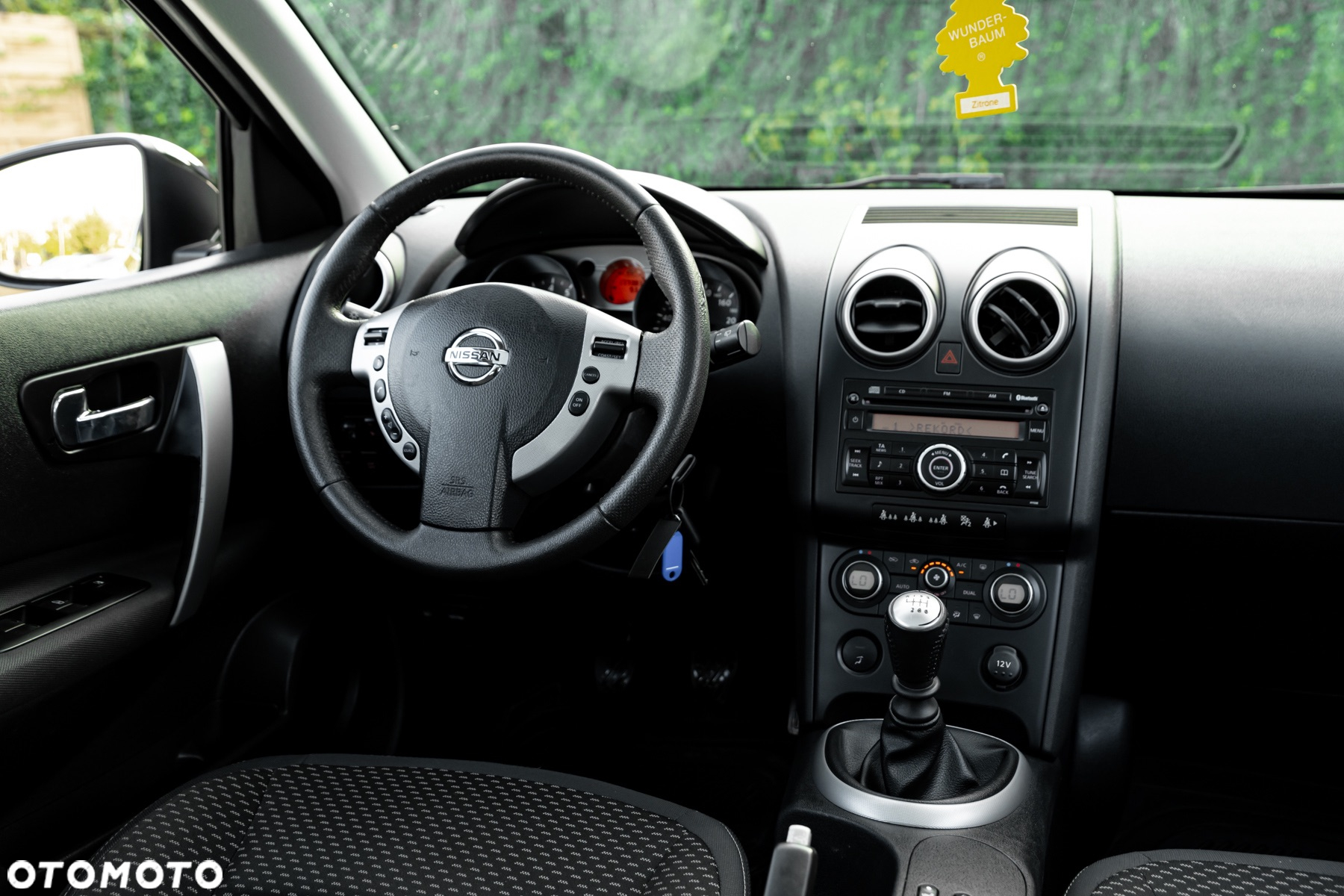 Nissan Qashqai 2.0 Lounge - 28