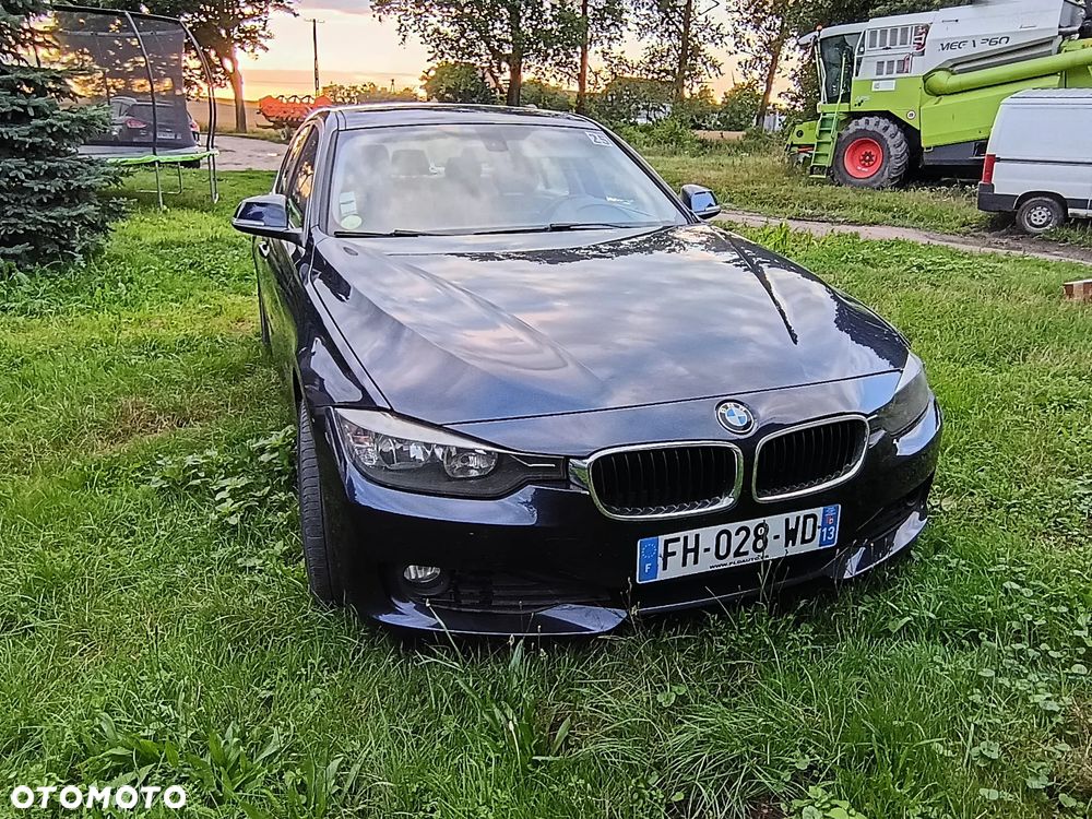 BMW Seria 3 320d Blue Performance Sport Line - 2