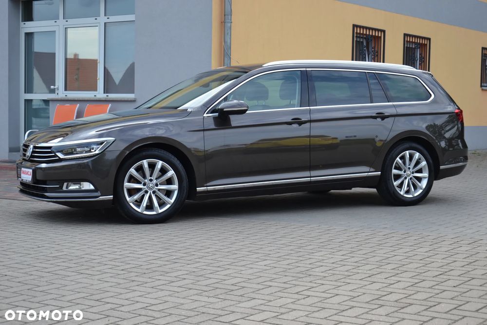 Volkswagen Passat - 4