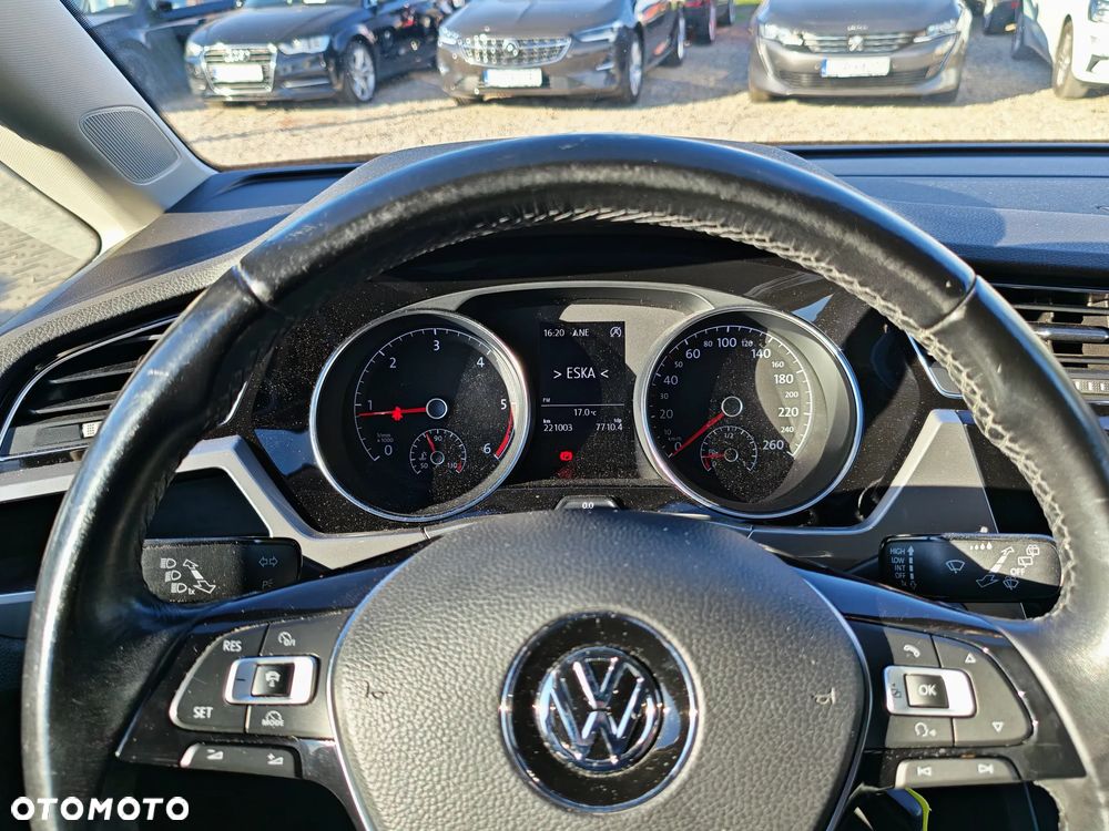Volkswagen Touran 1.6 TDI SCR (BlueMotion Technology) Comfortline - 17
