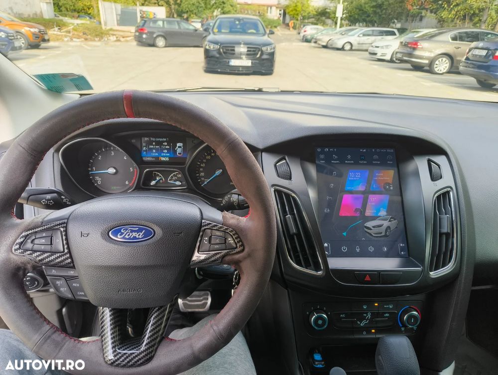 FORD Focus 2015 — imagine 10