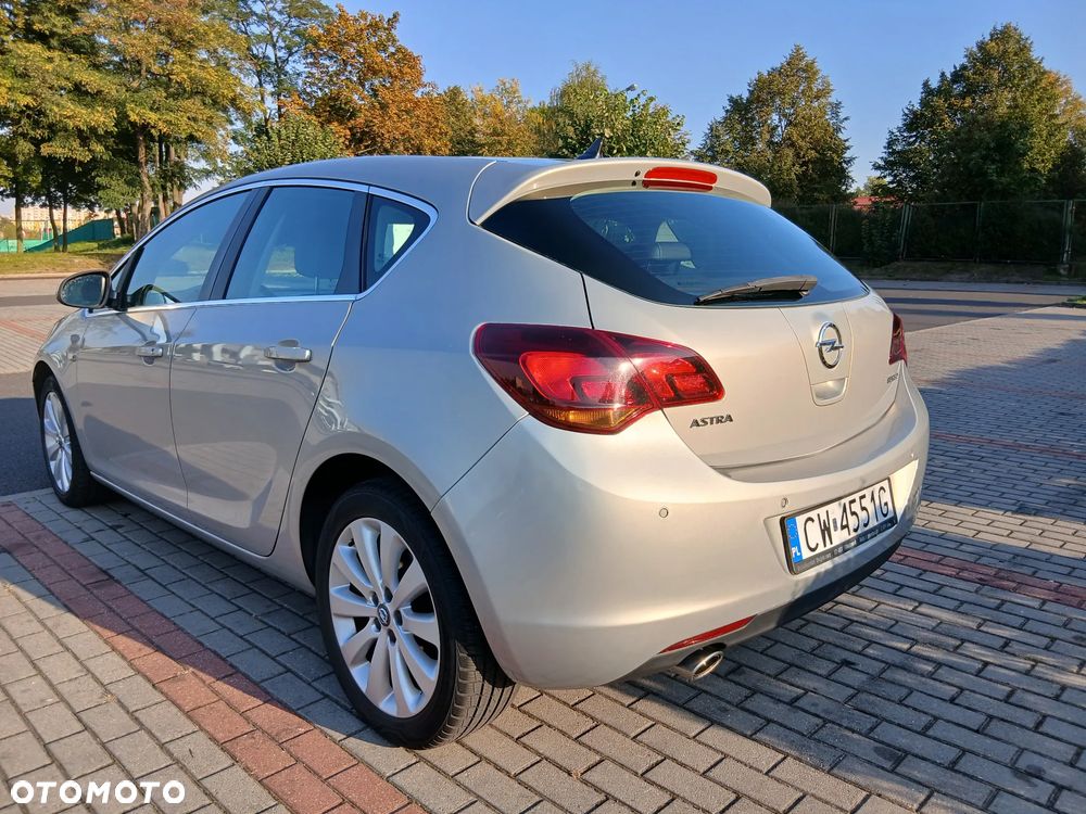 Opel Astra 2010