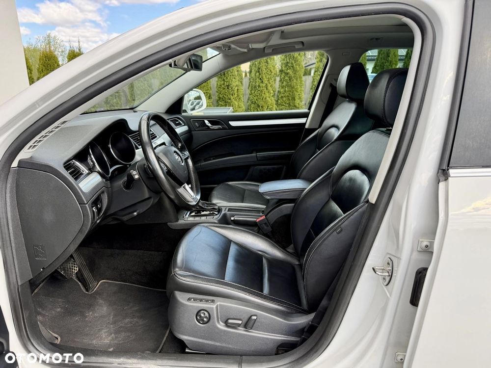 Skoda Superb 2.0 TDI Green tec 4x4 DSG Exclusive - 14