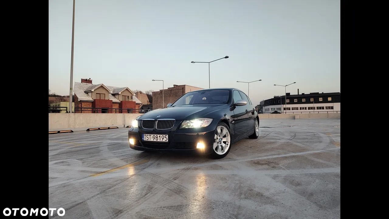 BMW Seria 3 330xi - 1