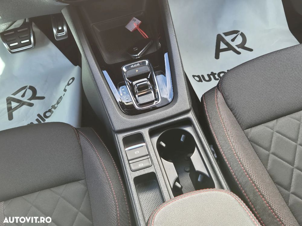 Skoda Octavia Combi 2.0 TDI DSG 4x4 RS - 19