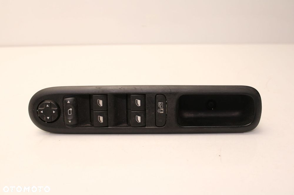 peugeot  3008 5008 i 09r- panel sterowania szyb 96650620zd - 1