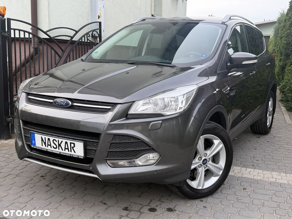 Ford Kuga - 1