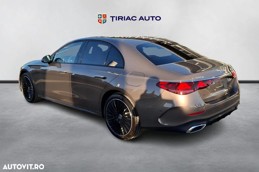 Mercedes-Benz E 300e 4Matic 9G-TRONIC - 3