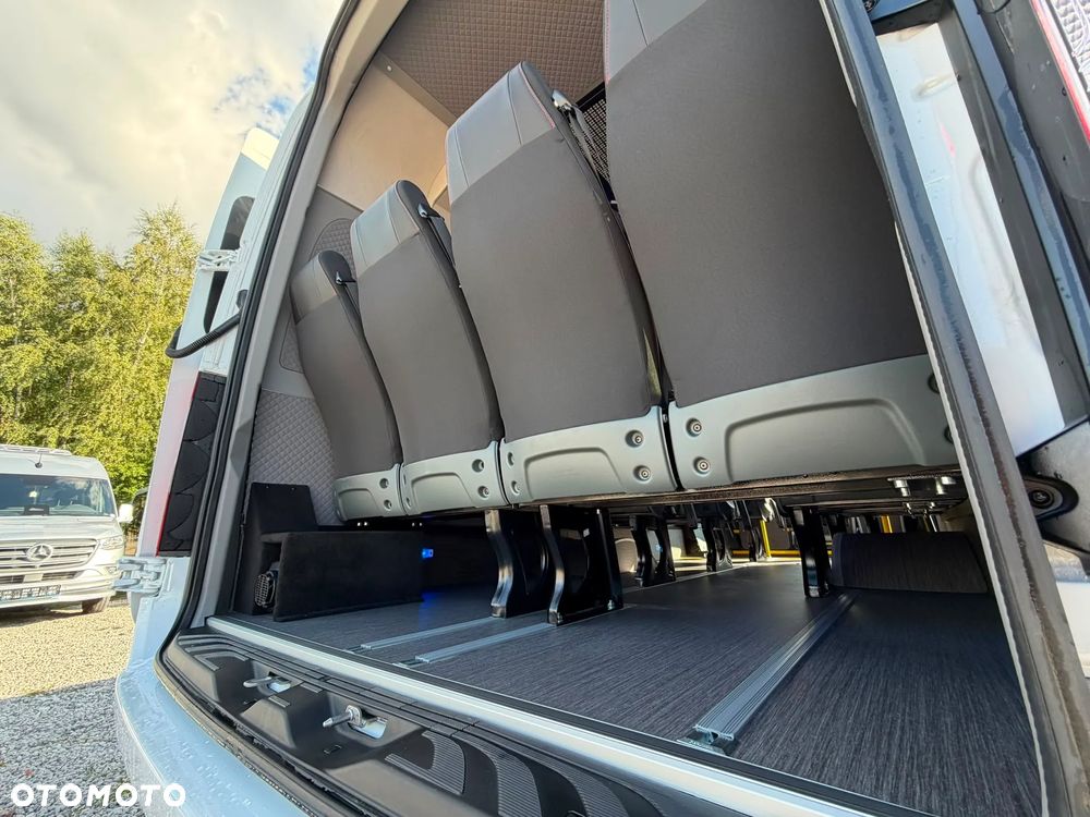 Mercedes-Benz Sprinter 517 - 6