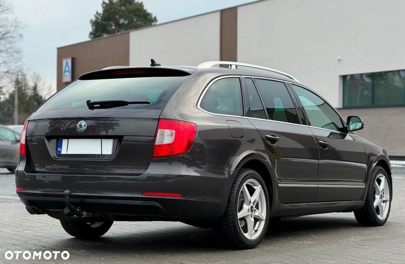 Skoda Superb 1.8 TSI Elegance DSG - 3