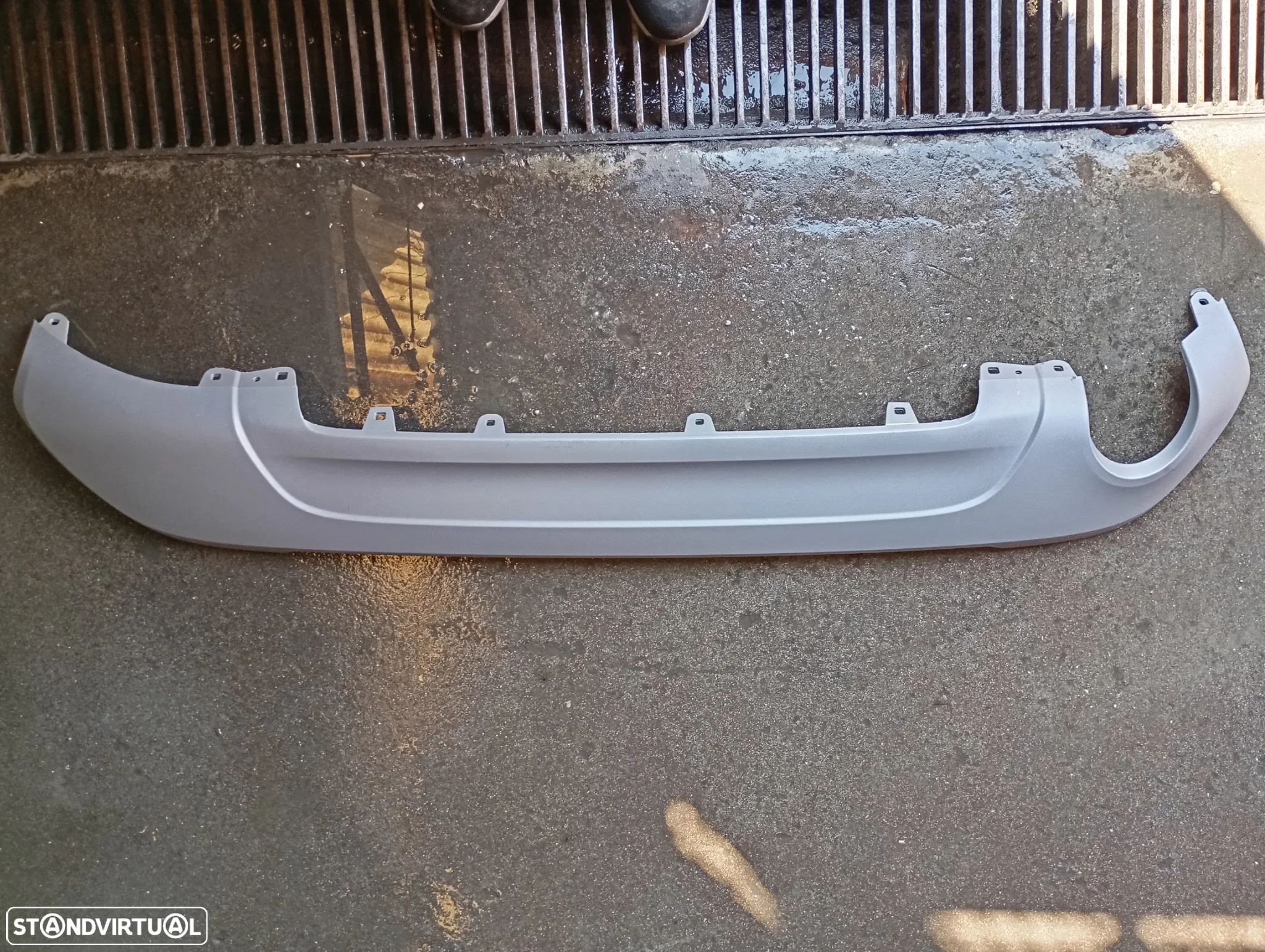 BMW X1 F48 DIFUSOR PARA CHOQUES TRÁS - DF004 - 1