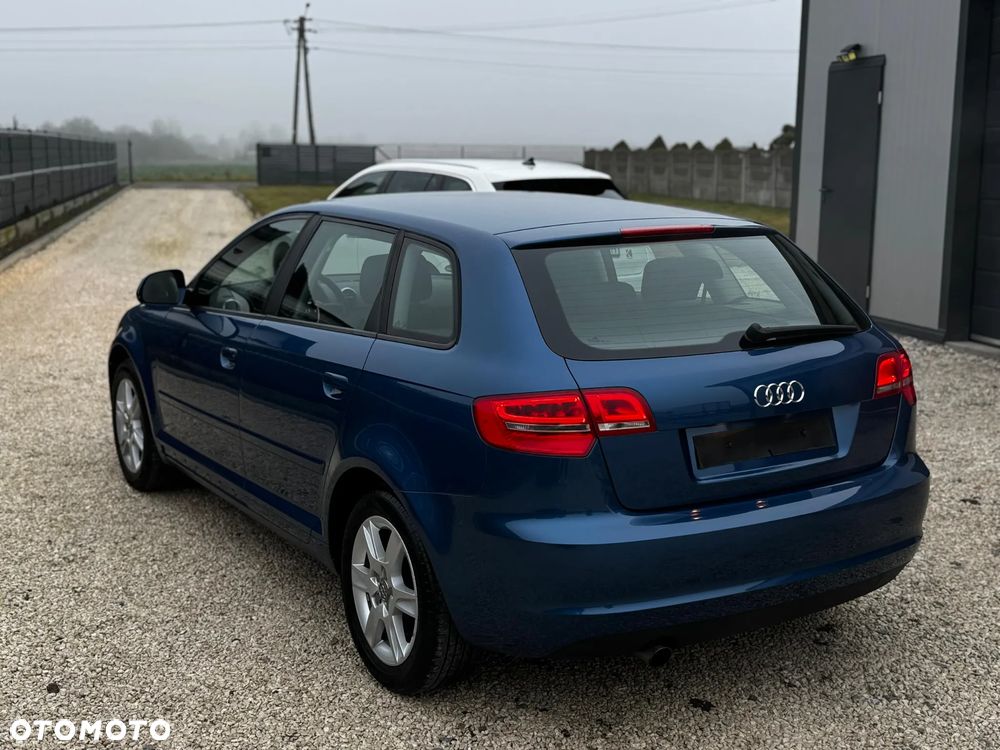 Audi A3 Sportback 1.6 Ambition - 13