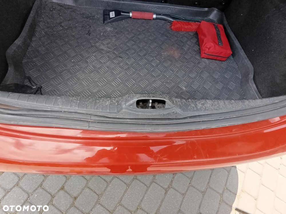Peugeot 208 1.2 PureTech GPF Allure S&S EAT6 - 6
