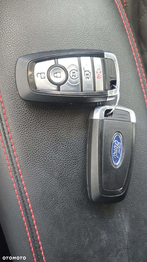 Ford Kuga 2.0 EcoBoost AWD ST-Line ASS - 14