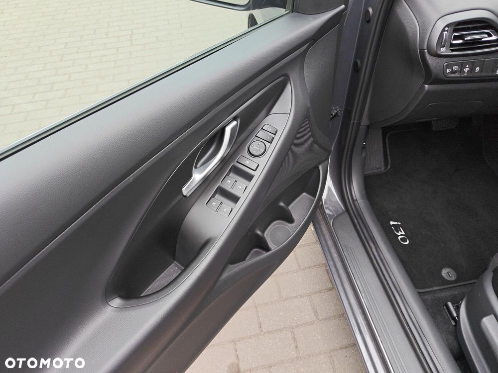 Hyundai i30 1.5 T-GDI 48V Smart DCT - 11