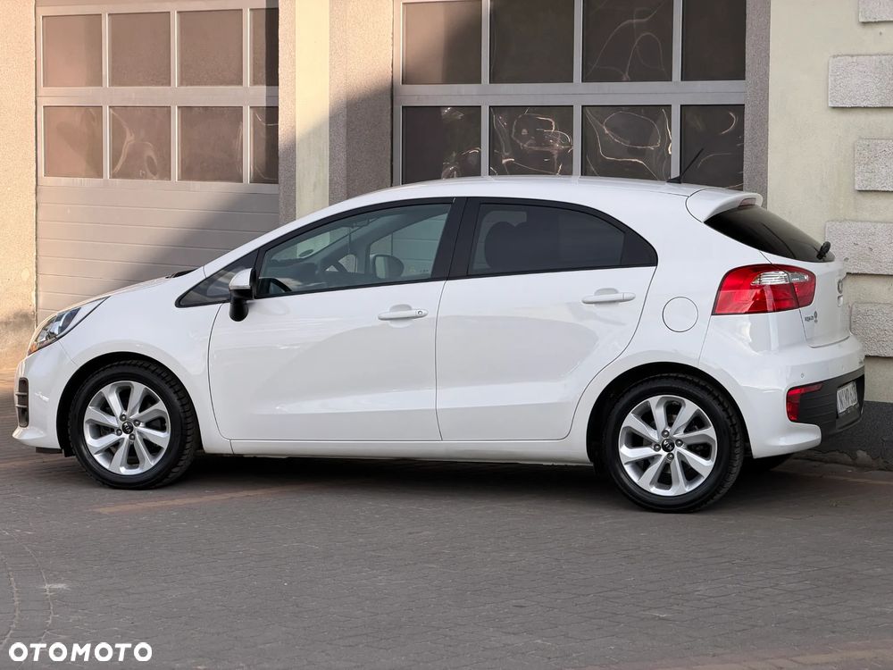 Kia Rio 1.4 ISG Uefa Euro 2016 - 7
