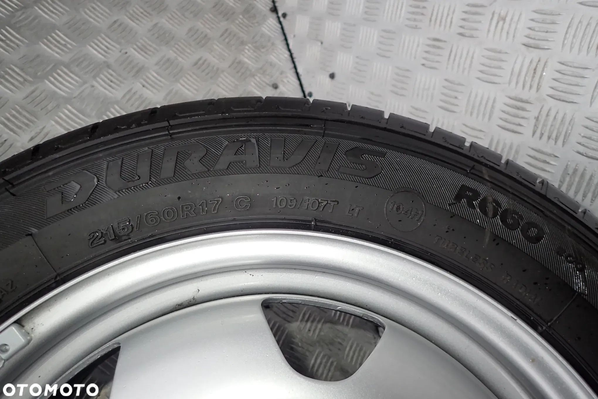 KOŁA FELGI STALOWE VW T5 T6 7JX17 ET 55 5X120 7E0601027B Z OPONAMI LATO 215/60/17 KOMPLET - 12
