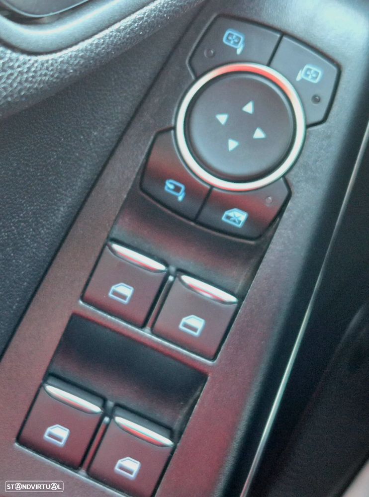 Ford Fiesta 1.0 EcoBoost Active+ - 26