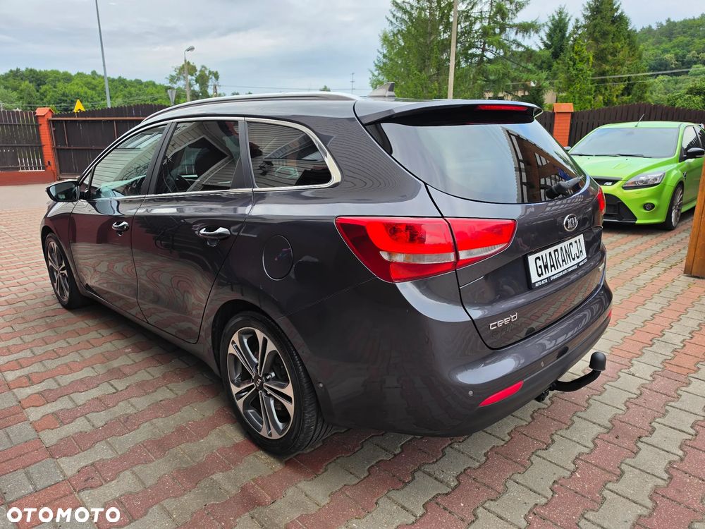 Kia Ceed 1.6 CRDi 136 ISG Platinum Edition - 13