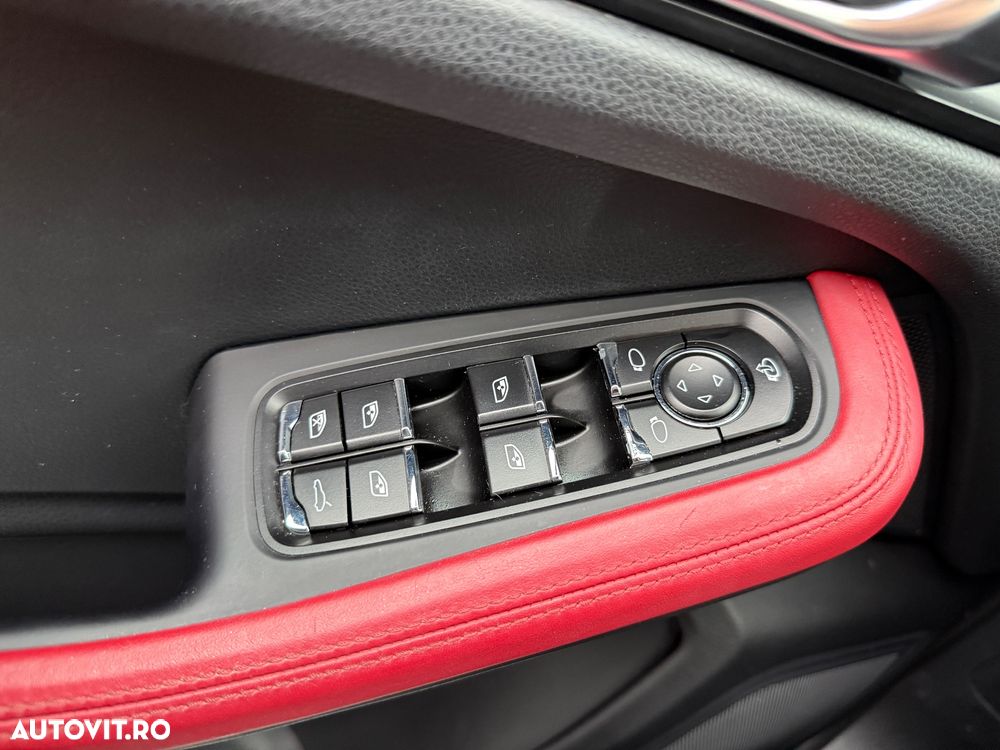 Porsche Macan Standard - 13