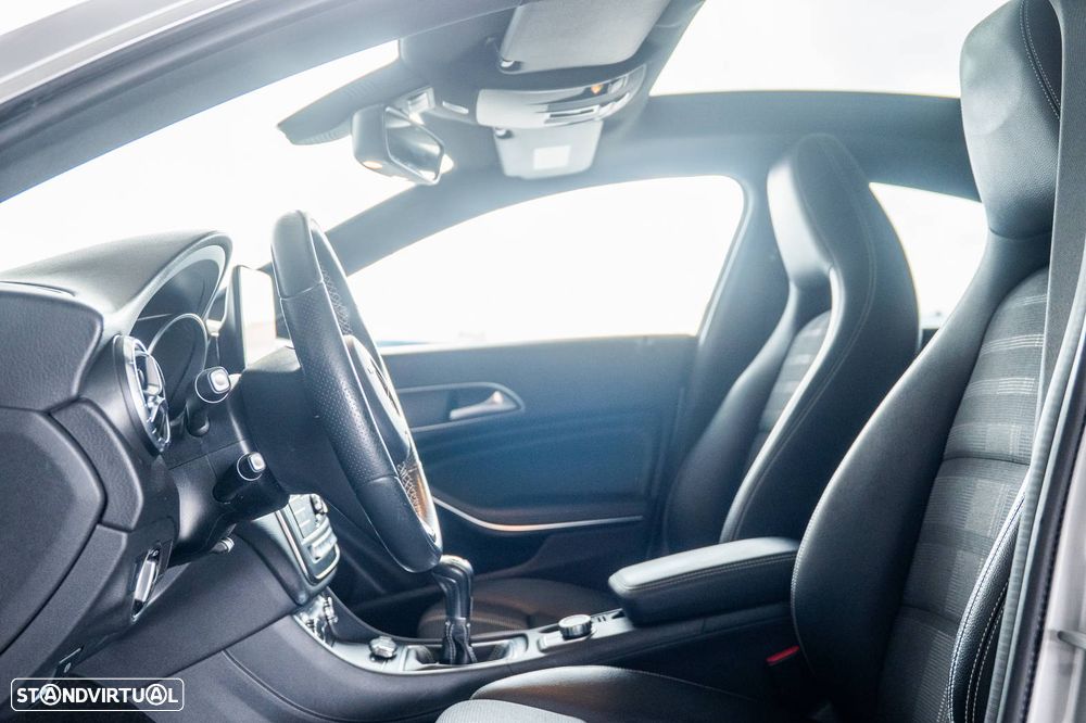Mercedes-Benz CLA 180 d - 20