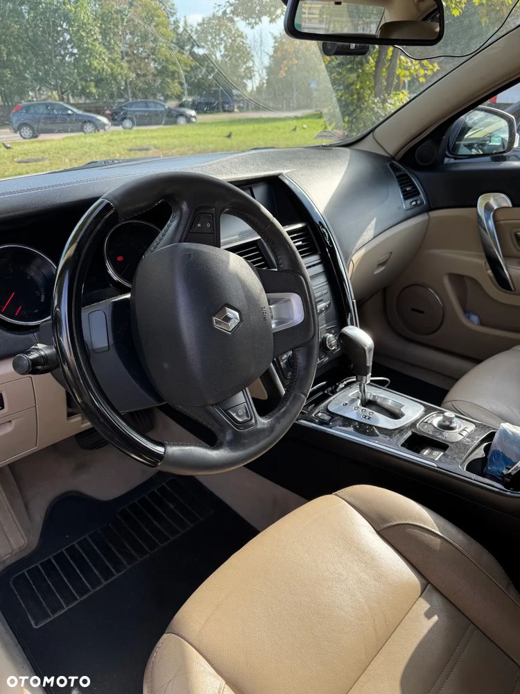 Renault Latitude 2.0 dCi Initiale - 9