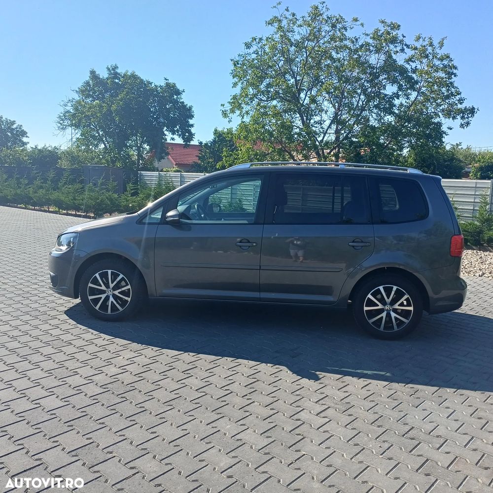 Volkswagen Touran 2.0 TDI DPF Highline - 4