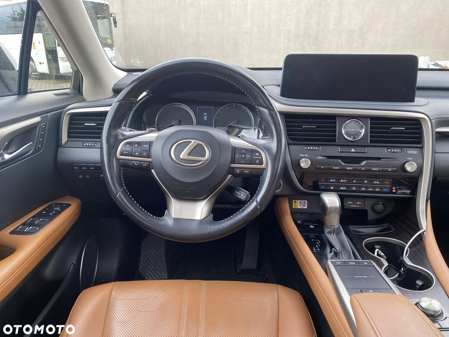Lexus RX - 17