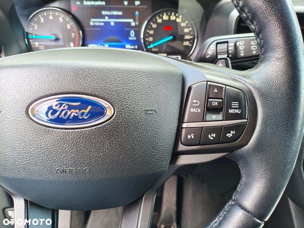 Ford Explorer - 13