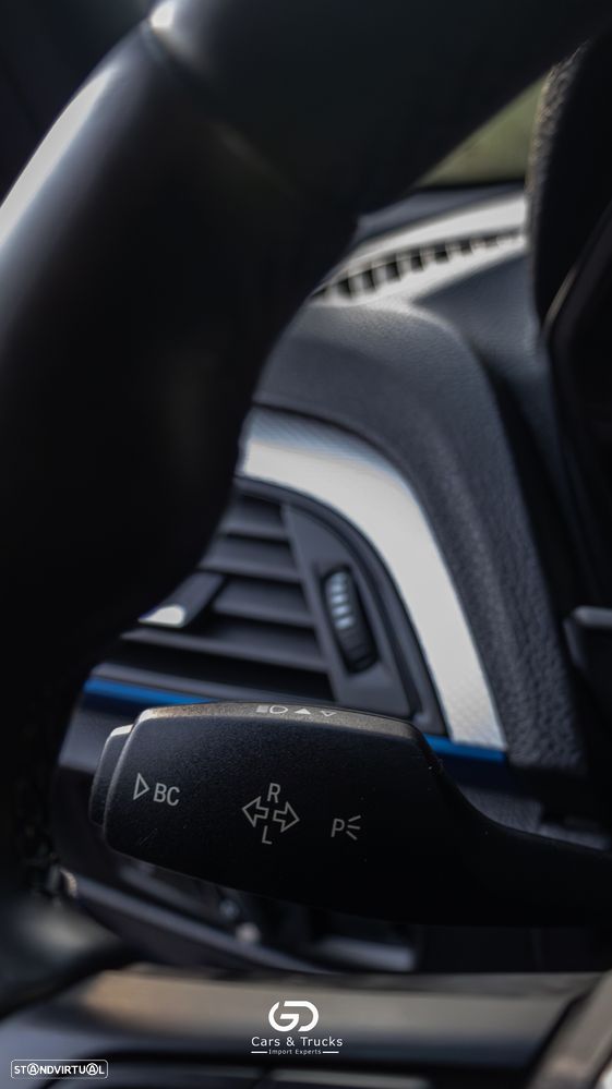 BMW 116 d Pack M - 28