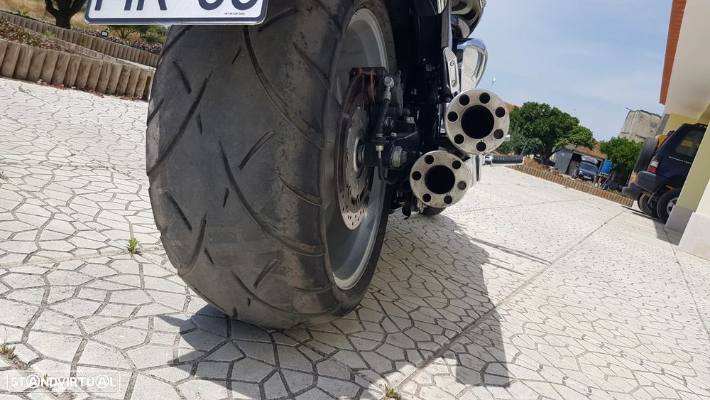 Suzuki Intruder 1800 R - 1