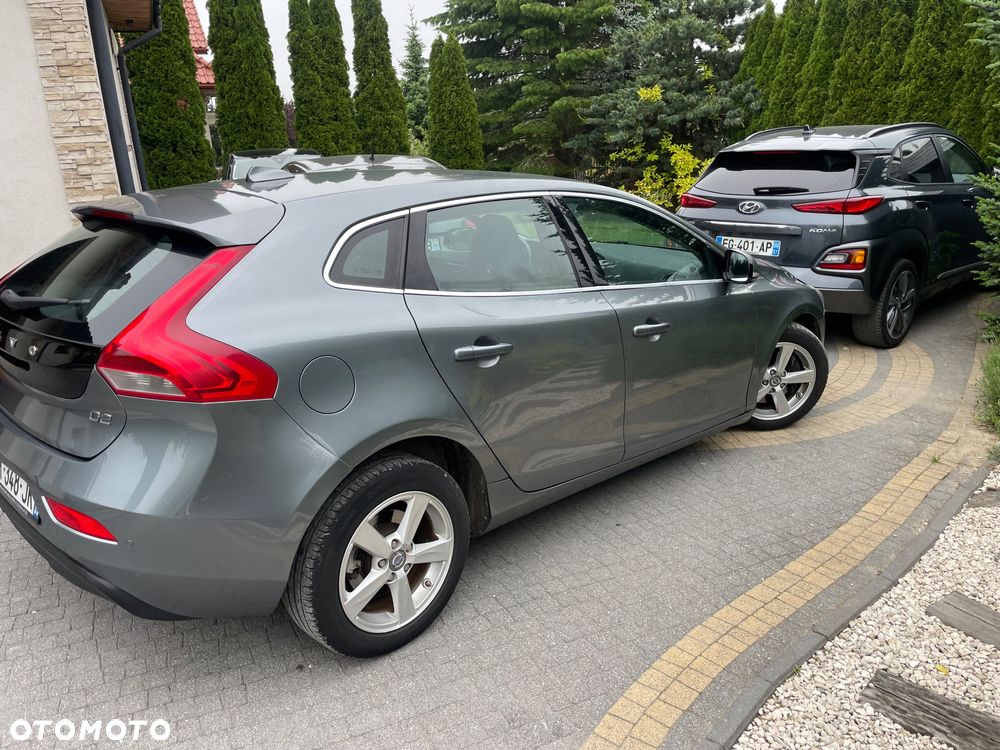 Volvo V40 D2 Powershift Momentum - 23