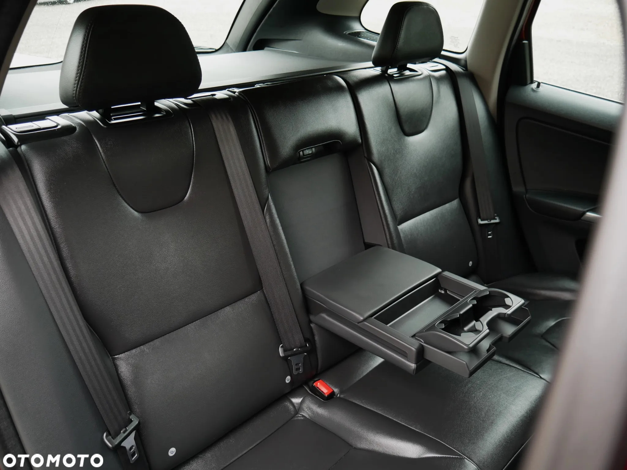 Volvo XC 60 D4 Inscription - 27