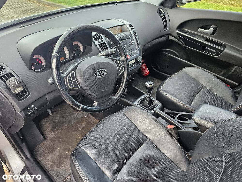 Kia Ceed 1.6 CRDi Spirit - 9