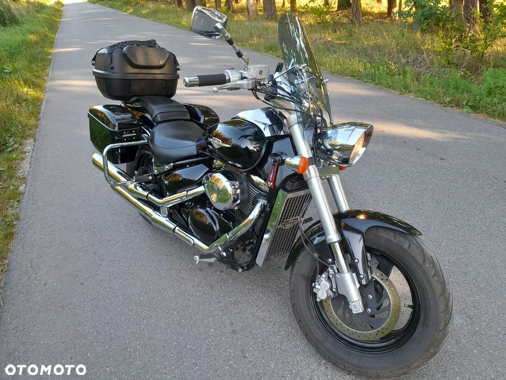 Suzuki Intruder - 4