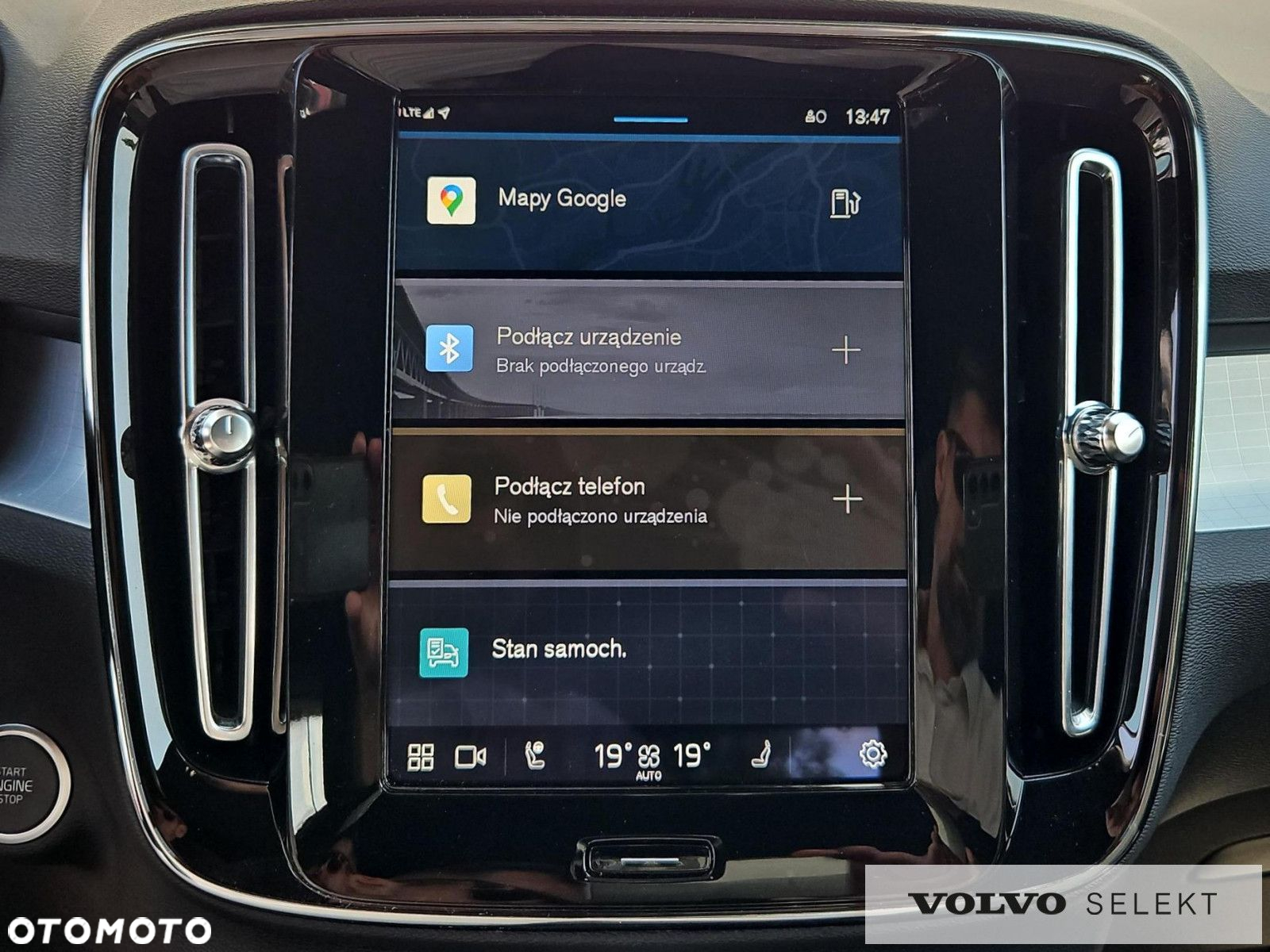 Volvo XC 40 B3 Plus Dark - 20