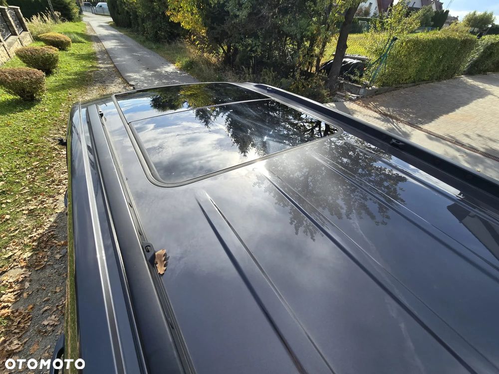 Jeep Grand Cherokee - 31