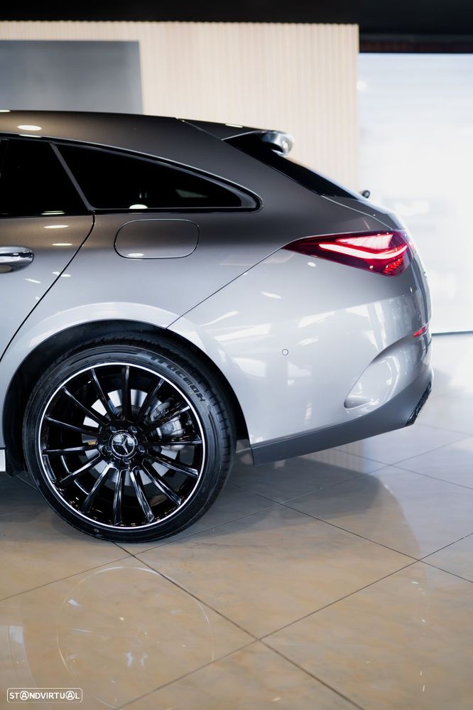 Mercedes-Benz CLA 250 e Shooting Brake AMG Line - 16