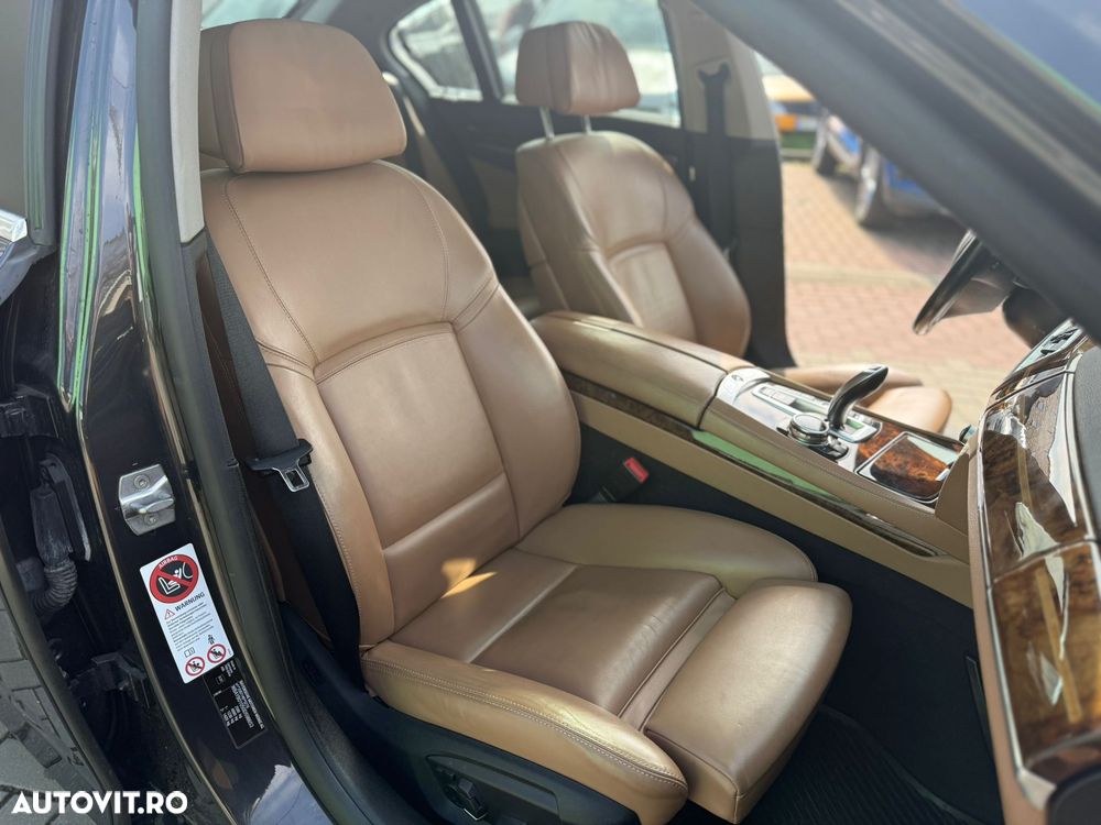 BMW Seria 7 740d xDrive Edition Exclusive - 27