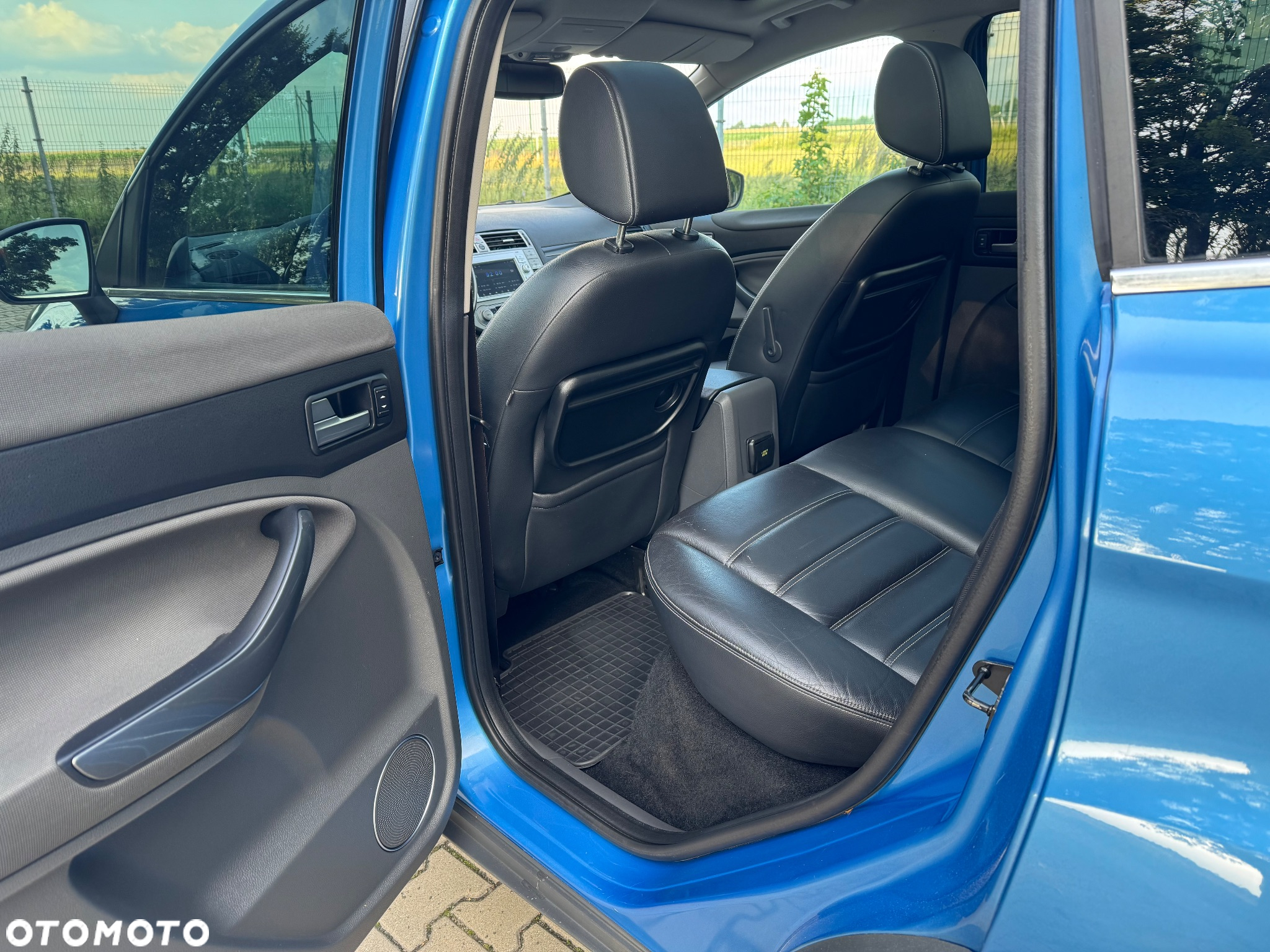 Ford Kuga - 17